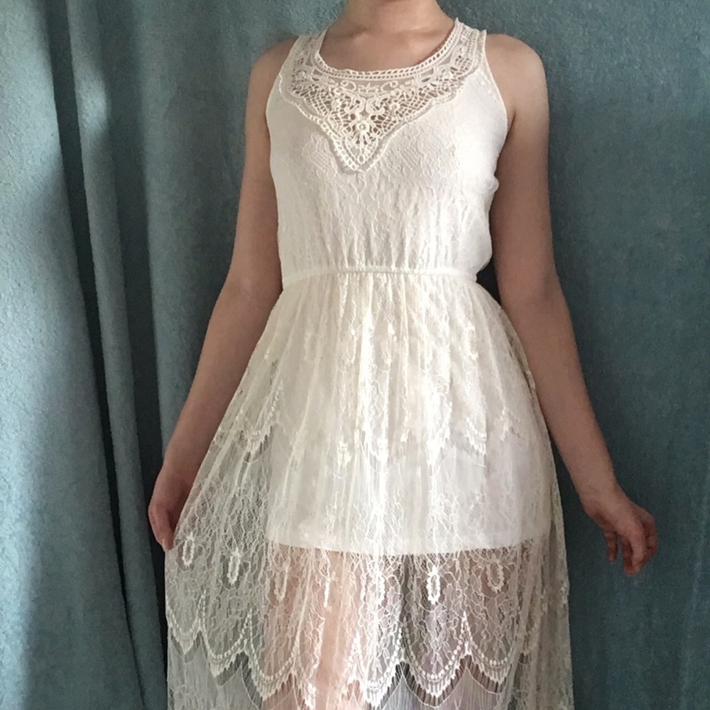 Forever21 Lacey White Maxi Dress